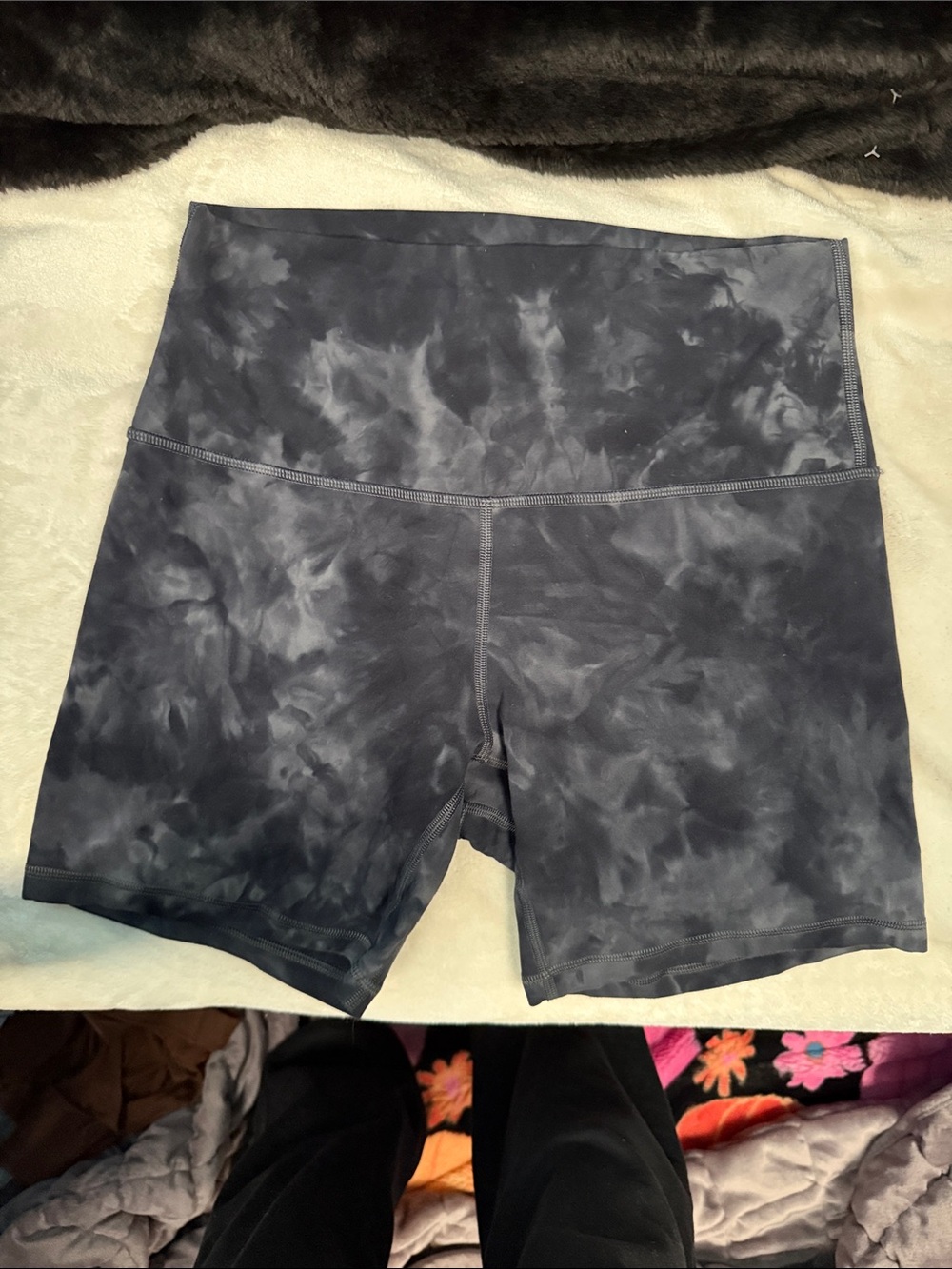 lululemon athletica Women's Tie-Dye Charcoal Gray High-Rise Bike Shorts